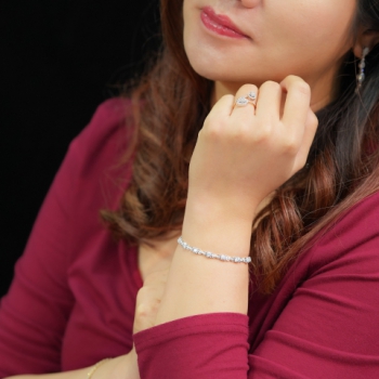 18K White Gold Diamond Bracelet